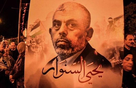 صورة حول : بالفيديو.. الاحتلال ينشر مشاهد جديدة ليحيى السنوار قبل اغتياله في رفح بالفيديو.. الاحتلال ينشر مشاهد جديدة ليحيى السنوار قبل اغتياله في رفح