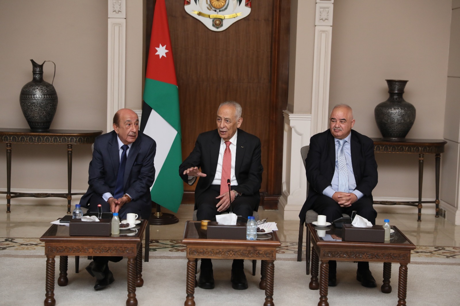 صورة حول : العيسوي: رؤية الملك تسبق التحديات والأردن يتقدم رغم العواصف العيسوي: رؤية الملك تسبق التحديات والأردن يتقدم رغم العواصف