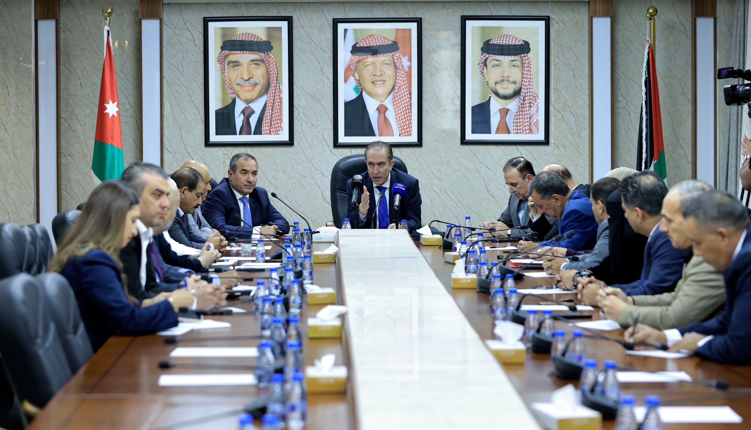 صورة حول : الطراونة: "الميثاق الوطني" الذراع السياسي للحزب ونؤكد دعمنا لمسارات التحديث الثلاث الطراونة: "الميثاق الوطني" الذراع السياسي للحزب ونؤكد دعمنا لمسارات التحديث الثلاث