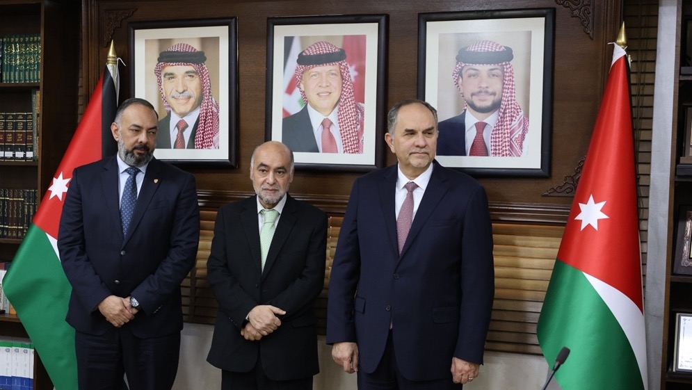 صورة حول : 44 محاميًا جديدًا يؤدون اليمين القانونية أمام وزير العدل 44 محاميًا جديدًا يؤدون اليمين القانونية أمام وزير العدل