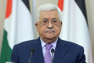 عباس: الفلسطينيون يختارون السلام لا الاستسلام