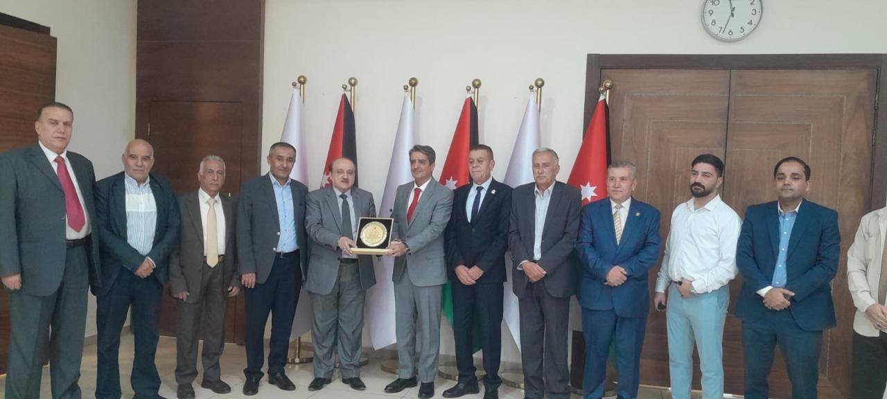 العدوان: ملتزمون بتعزيز مشاركة الشباب في الحياة السياسية والحزبية
