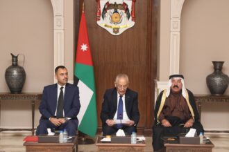 صورة حول : العيسوي: خطاب العرش رسم ملامح قوة الدولة ونهجها في التحديث والإصلاح والوفاء للثوابت العيسوي: خطاب العرش رسم ملامح قوة الدولة ونهجها في التحديث والإصلاح والوفاء للثوابت