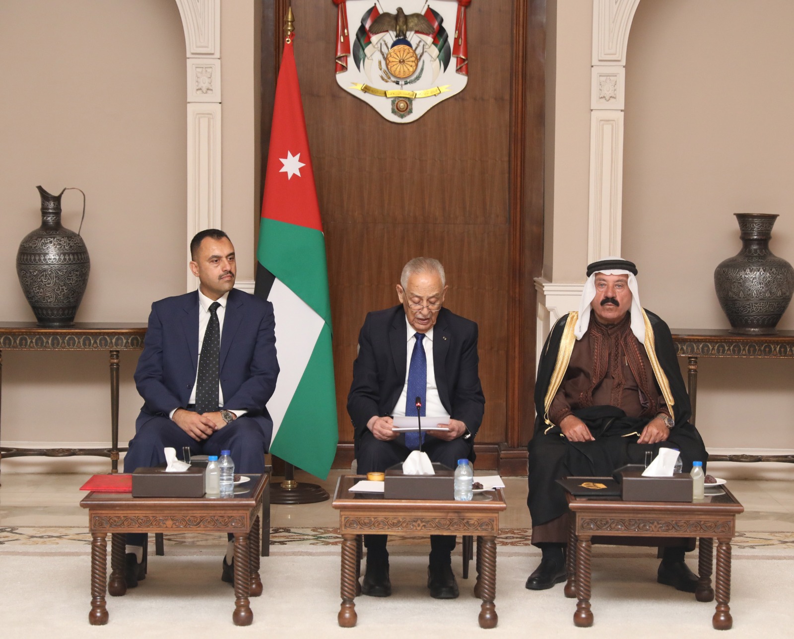 صورة حول : العيسوي: خطاب العرش رسم ملامح قوة الدولة ونهجها في التحديث والإصلاح والوفاء للثوابت العيسوي: خطاب العرش رسم ملامح قوة الدولة ونهجها في التحديث والإصلاح والوفاء للثوابت