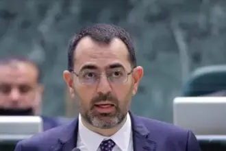 صورة حول : العتوم ينتقد تصريح رئيس مجلس النواب حول "الانضباط على إيقاع الدولة" العتوم ينتقد تصريح رئيس مجلس النواب حول "الانضباط على إيقاع الدولة"