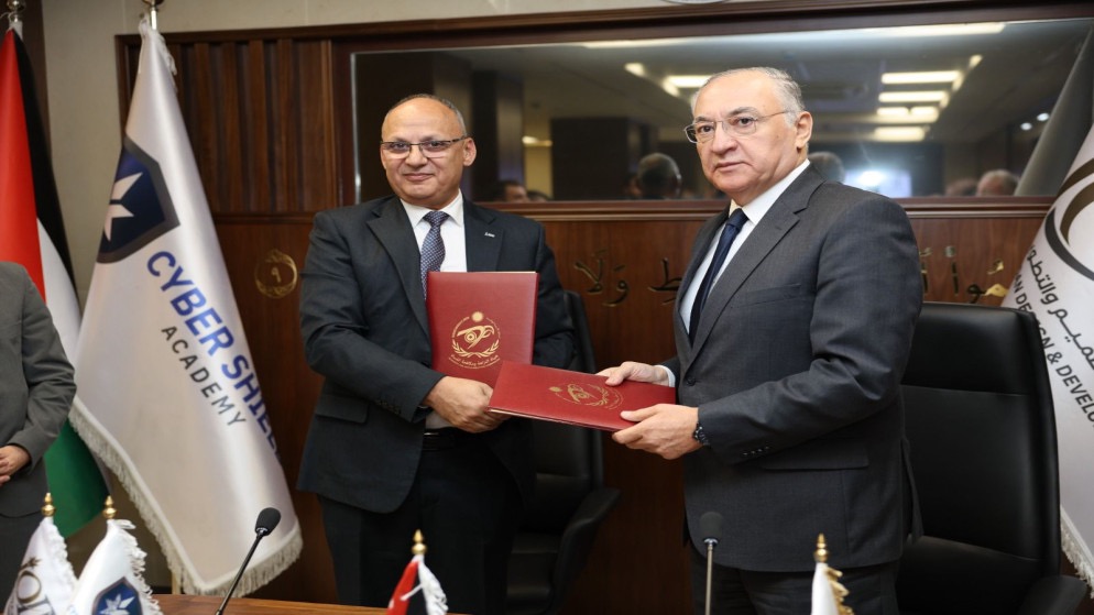 صورة حول : إبرام مذكرة تفاهم بين هيئة النزاهة والمركز الأردني للتصميم في الأمن السيبراني إبرام مذكرة تفاهم بين هيئة النزاهة والمركز الأردني للتصميم في الأمن السيبراني