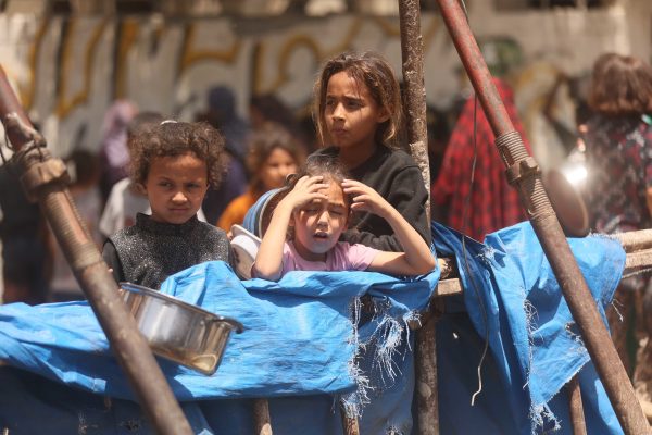 كولومبيا توجه بإرسال الذهب لدعم علاج الأطفال في غزة