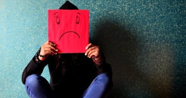 صورة حول : كيف تعرف أن ابنك المراهق مصاب بالاكتئاب قبل فوات الأوان؟ كيف تعرف أن ابنك المراهق مصاب بالاكتئاب قبل فوات الأوان؟