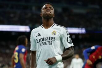 صورة حول : ريال مدريد يواجه أزمة تجديد عقد فينيسيوس جونيور قبل الكلاسيكو ريال مدريد يواجه أزمة تجديد عقد فينيسيوس جونيور قبل الكلاسيكو