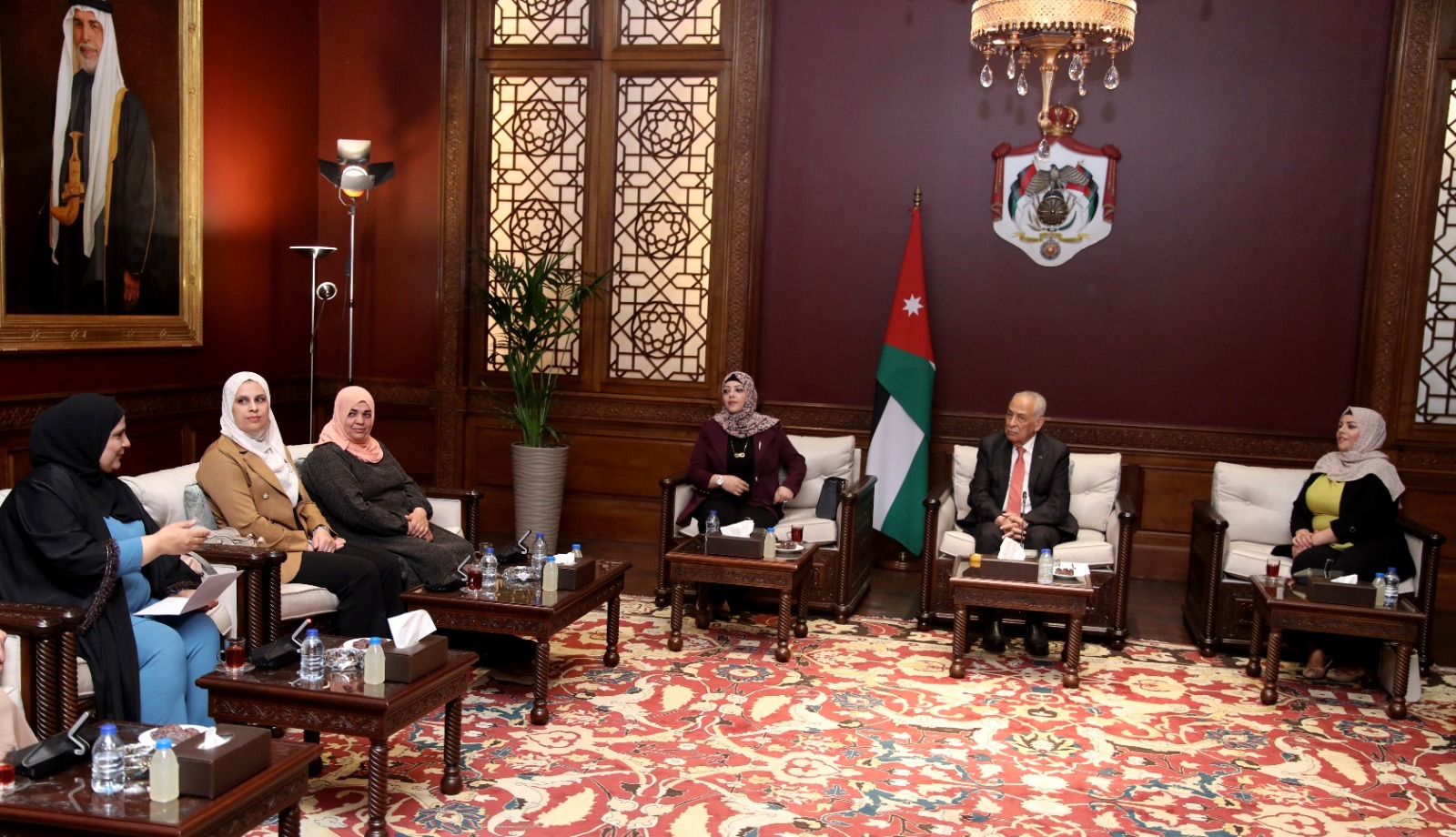 صورة حول : العيسوي: رؤية الملك تسبق التحديات والأردن يتقدم رغم العواصف العيسوي: رؤية الملك تسبق التحديات والأردن يتقدم رغم العواصف