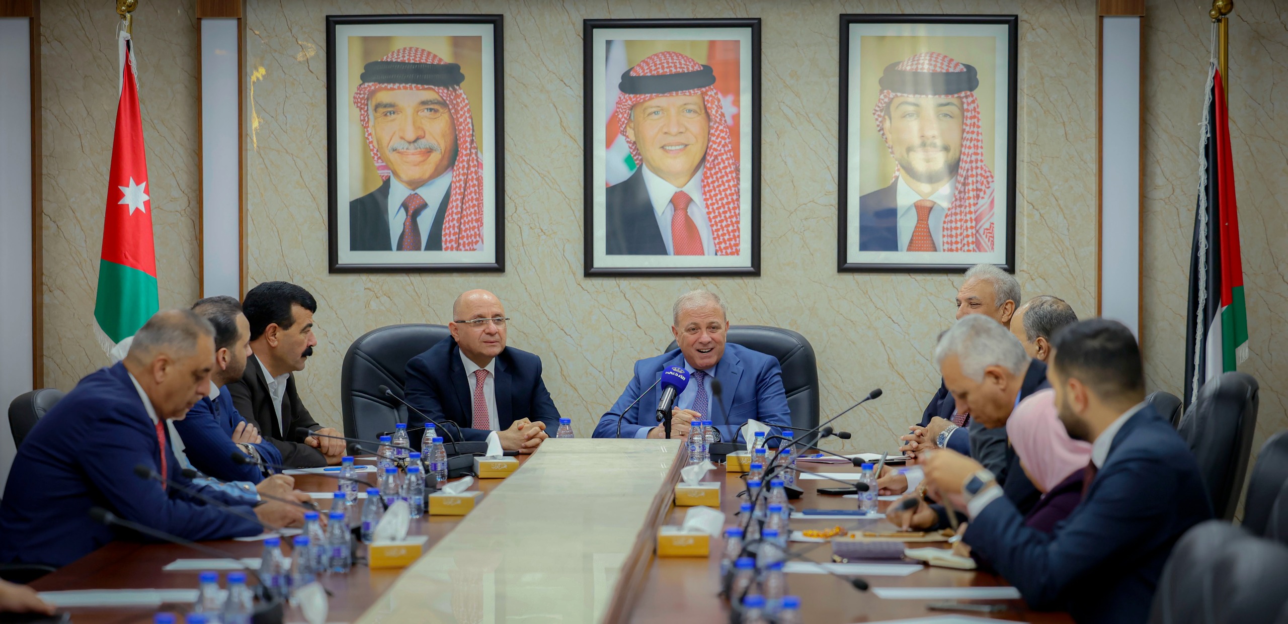 صورة حول : كتلة مبادرة النيابية: خطاب العرش رسم خارطة طريق وطنية شاملة للمرحلة المقبلة كتلة مبادرة النيابية: خطاب العرش رسم خارطة طريق وطنية شاملة للمرحلة المقبلة