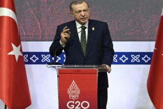 أردوغان يصل الدوحة لبحث شراء مقاتلات يوروفايتر القطرية