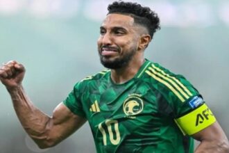 سالم الدوسري يرسل رسائل قبل إعلان أفضل لاعب في آسيا