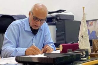 صورة حول : الخفافيش ورجال الصدفة: معركة الشرفاء في زمن الانحدار الخفافيش ورجال الصدفة: معركة الشرفاء في زمن الانحدار