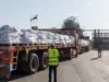 انطلاق 400 شاحنة مساعدات إلى القطاع .. تفاصيل