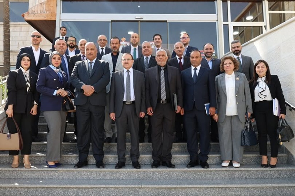 صورة حول : وفد عراقي يطلع على تجربة الأردن في تطبيق بدائل العقوبات السالبة للحرية وفد عراقي يطلع على تجربة الأردن في تطبيق بدائل العقوبات السالبة للحرية