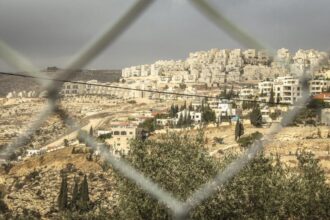 الإعلام الإسرائيلي: نتنياهو يوقف مشاريع قوانين ضم الضفة الغربية