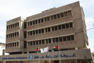 ارتفاع صادرات تجارة عمان 5.8% وتراجع قيمتها الإجمالية 5.3%
