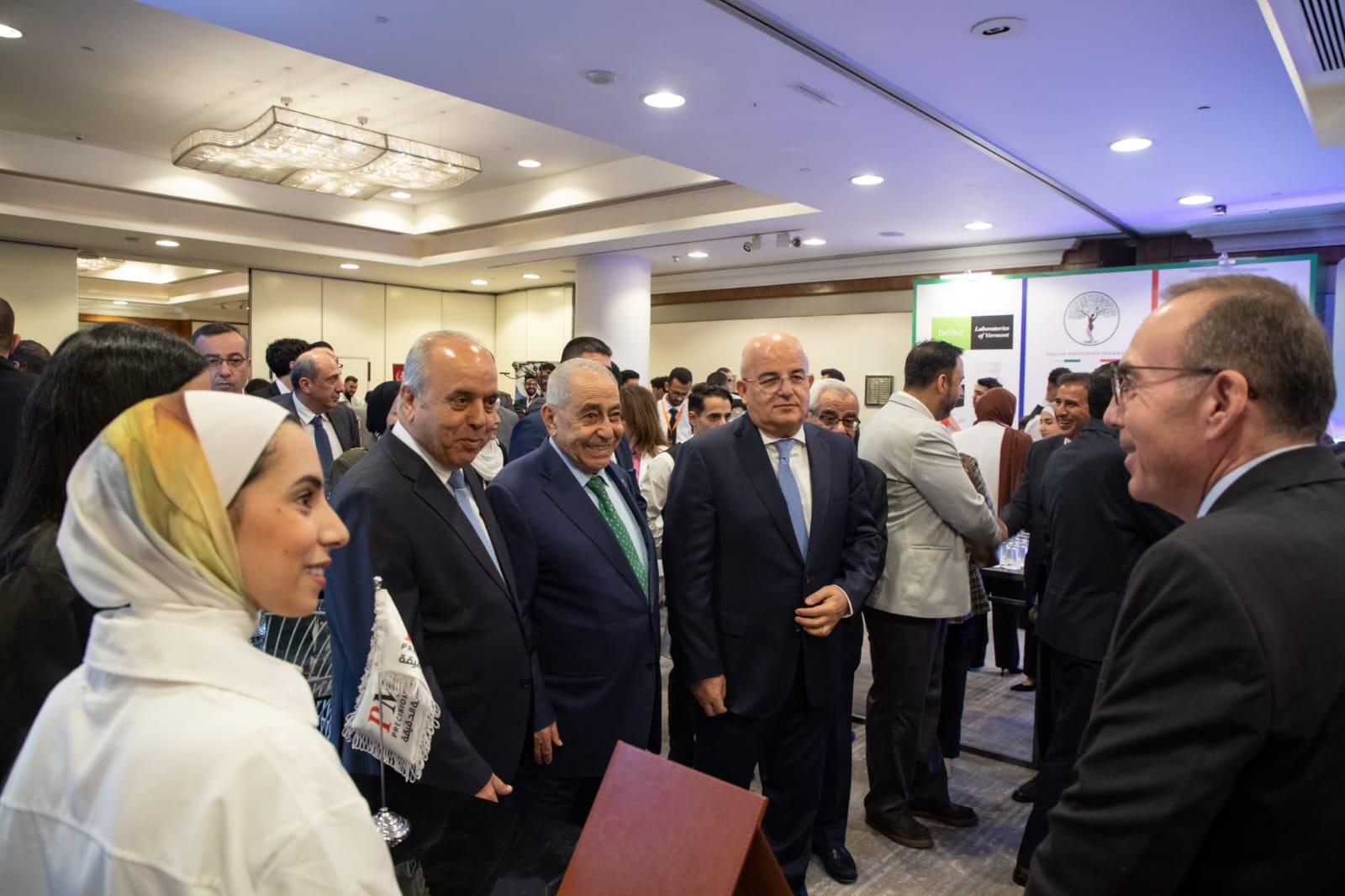 محافظة يفتتح اعمال المؤتمر الطبي الدولي الذي تنظمه الجامعة الهاشمية