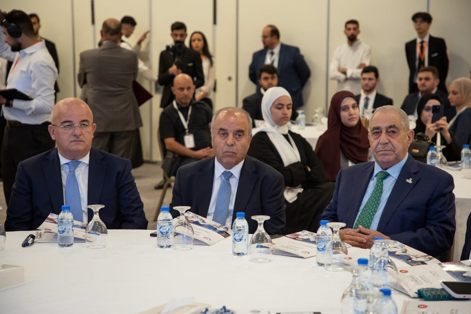 محافظة يفتتح اعمال المؤتمر الطبي الدولي الذي تنظمه الجامعة الهاشمية