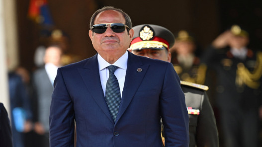 السيسي يؤكد أهمية وقف الحرب على غزة ويدعو إلى مؤتمر دولي لإعادة الإعمار