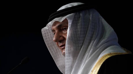 السعودية ترى في قيادة الشرع فرصة لإعادة سوريا