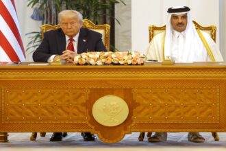 أمير قطر يناقش خطة ترامب