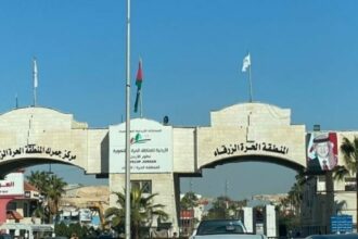 تجار الحرة يربحون مؤقتًا.. والمواطنون يدفعون الثمن قريبًا