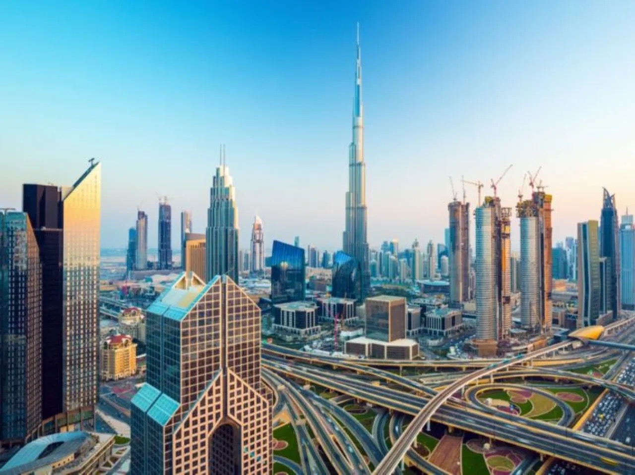 الإمارات تحدد ضوابط جديدة لإصدار تأشيرة