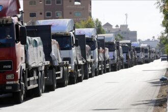 إسرائيل توقف إدخال المساعدات إلى غزة حتى إشعار آخر