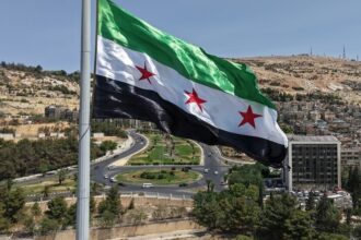 لأول مرة منذ 2017.. بريطانيا تلغي تصنيف هيئة تحرير الشام إرهابية