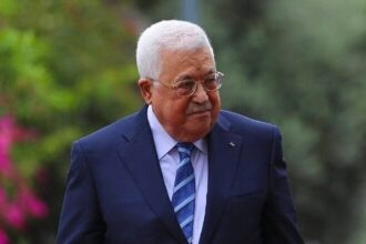 عباس يرحب بمبادرة ترامب