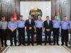 مدير الأمن العام يكرم لواءين متقاعدين