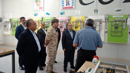 وزير الاستثمار يتفقد منطقة الملك الحسين التنموية بالمفرق