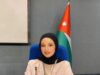 طالبة أردنية تبتكر تطبيقاً ذكياً