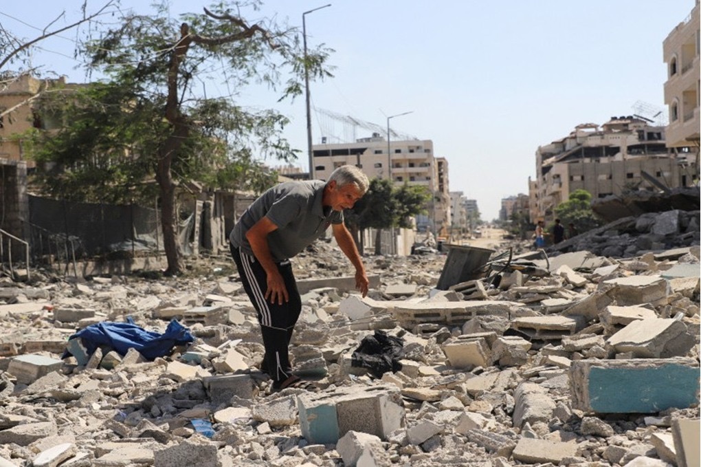 استشهاد 11 فلسطينياً