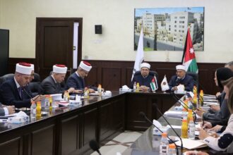 قاضي القضاة الأردني يستقبل اللجنة الفلسطينية