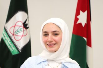 صورة حول : طالبة من "اليرموك" تفوز بجائزة أفضل متطوعة بمجتمعات النساء بالهندسة طالبة من "اليرموك" تفوز بجائزة أفضل متطوعة بمجتمعات النساء بالهندسة