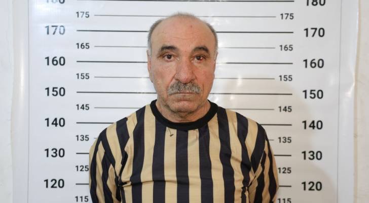 صورة حول : الداخلية السورية: إلقاء القبض على قياديين في مجموعات مسلحة بحمص الداخلية السورية: إلقاء القبض على قياديين في مجموعات مسلحة بحمص