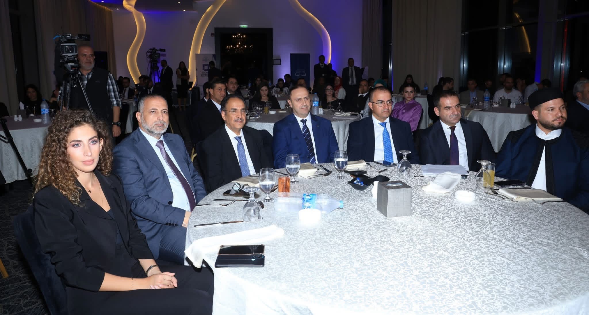 صورة حول : المومني: الإعلام العربي بحاجة لرواية قصص النجاح وتعزيز الحوار بين الشعوب المومني: الإعلام العربي بحاجة لرواية قصص النجاح وتعزيز الحوار بين الشعوب