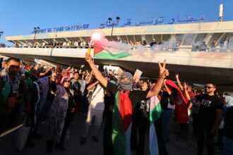 الرحلة نحو غزة مستمرة رغم تهديدات إسرائيل