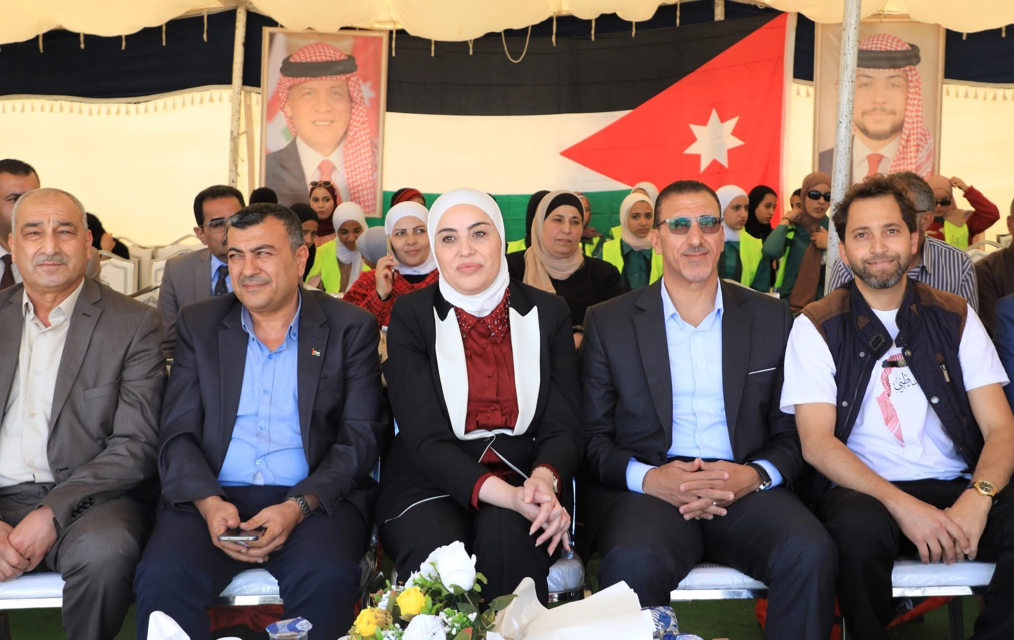 صورة حول : مندوبةً عن رئيس الوزراء.. وزيرة التنمية الاجتماعية تطلق مبادرة “بصمتنا لبيئة خضراء” مندوبةً عن رئيس الوزراء.. وزيرة التنمية الاجتماعية تطلق مبادرة “بصمتنا لبيئة خضراء”