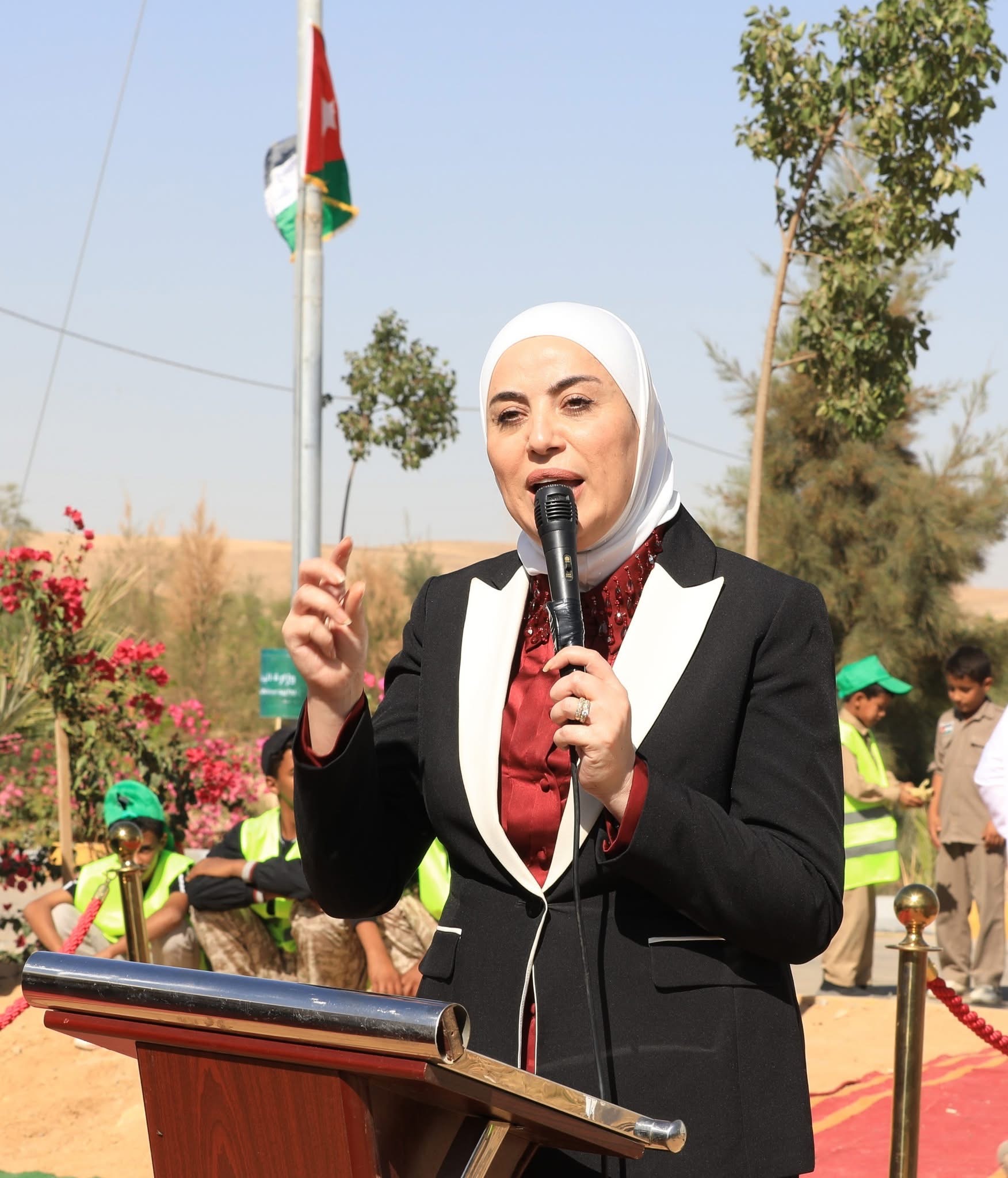 صورة حول : مندوبةً عن رئيس الوزراء.. وزيرة التنمية الاجتماعية تطلق مبادرة “بصمتنا لبيئة خضراء” مندوبةً عن رئيس الوزراء.. وزيرة التنمية الاجتماعية تطلق مبادرة “بصمتنا لبيئة خضراء”