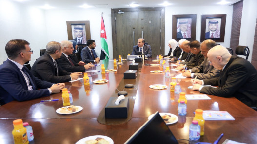 صورة حول : الأردن وسوريا تتباحثان تعزيز التعاون في البريد والخدمات الرقمية الأردن وسوريا تتباحثان تعزيز التعاون في البريد والخدمات الرقمية