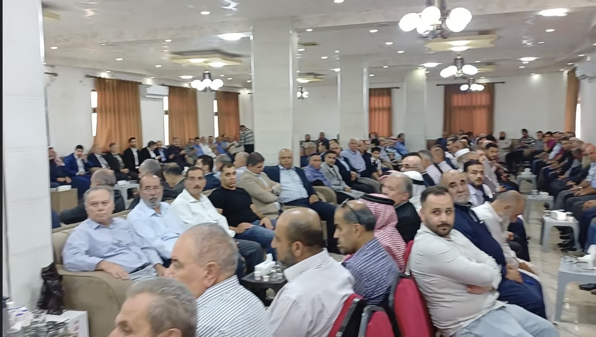 الصحفي أحمد سليم العياصره يقيم مأدبة غداء تكريمية تكريمًا لدعمه ومتابعيه"صور "
