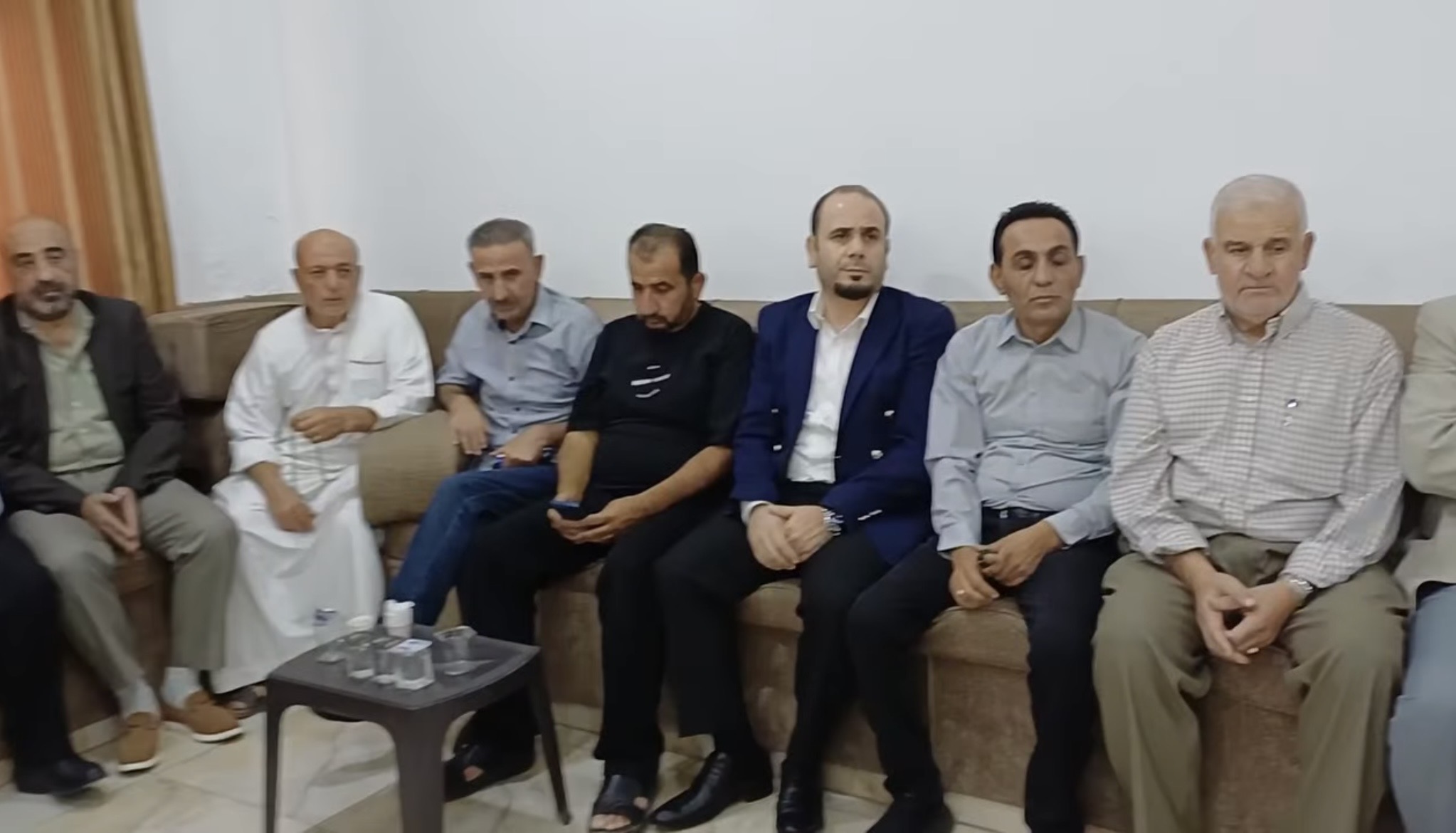 الصحفي أحمد سليم العياصره يقيم مأدبة غداء تكريمية تكريمًا لدعمه ومتابعيه"صور "