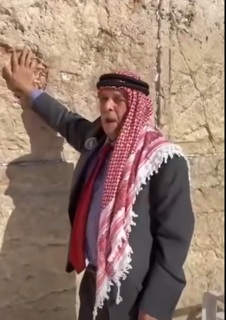 صورة حول : بيان صادر عن قبيلة بني حسن بيان صادر عن قبيلة بني حسن