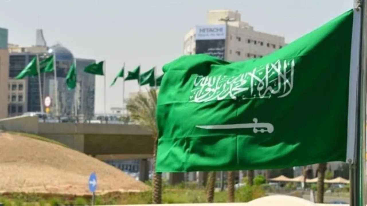 السعودية تعتمد عقد العمل الموثق