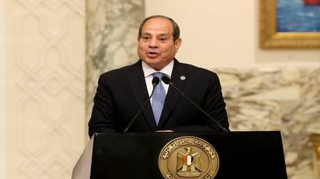 السيسي يهنئ منتخب مصر
