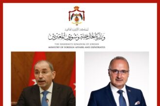 الصفدي يبحث مع وزير الخارجية الهنغاري